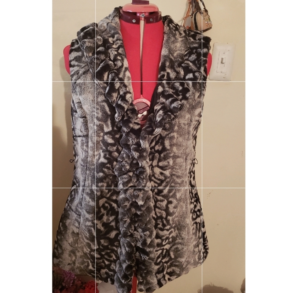 Faux fur vest